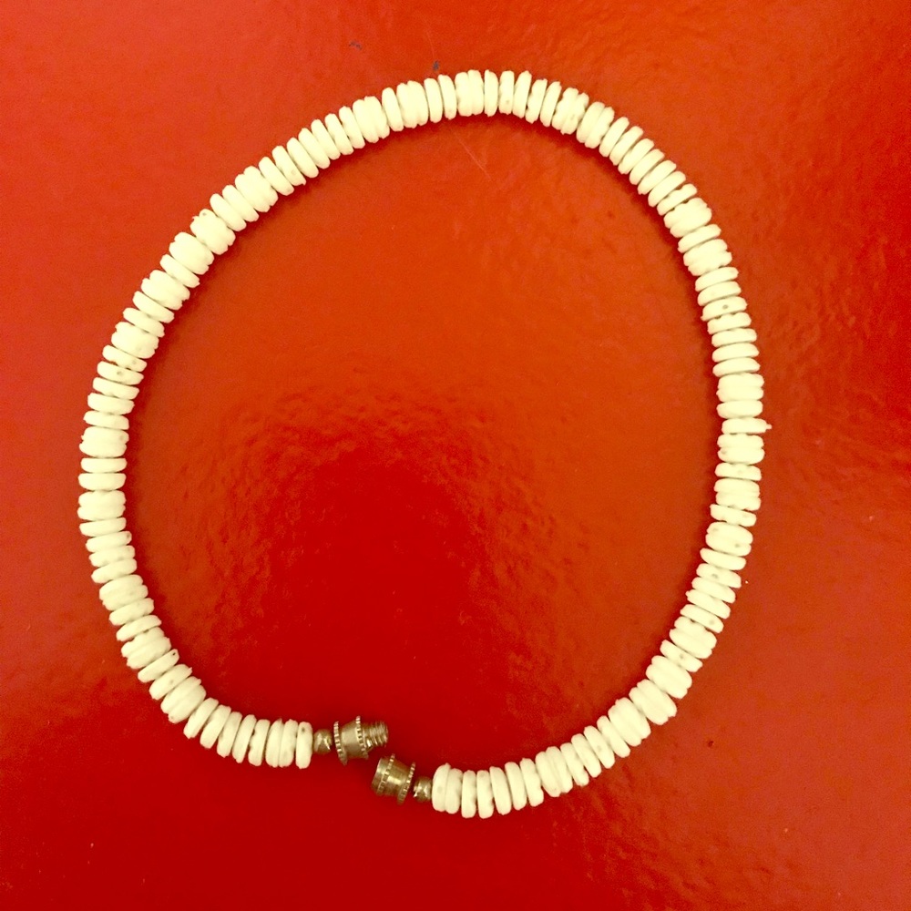 Pucashell anklet